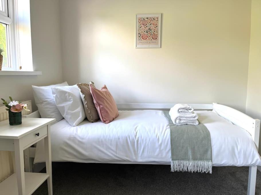 Olive Holiday Cottage Matlock ماتلوك المظهر الخارجي الصورة